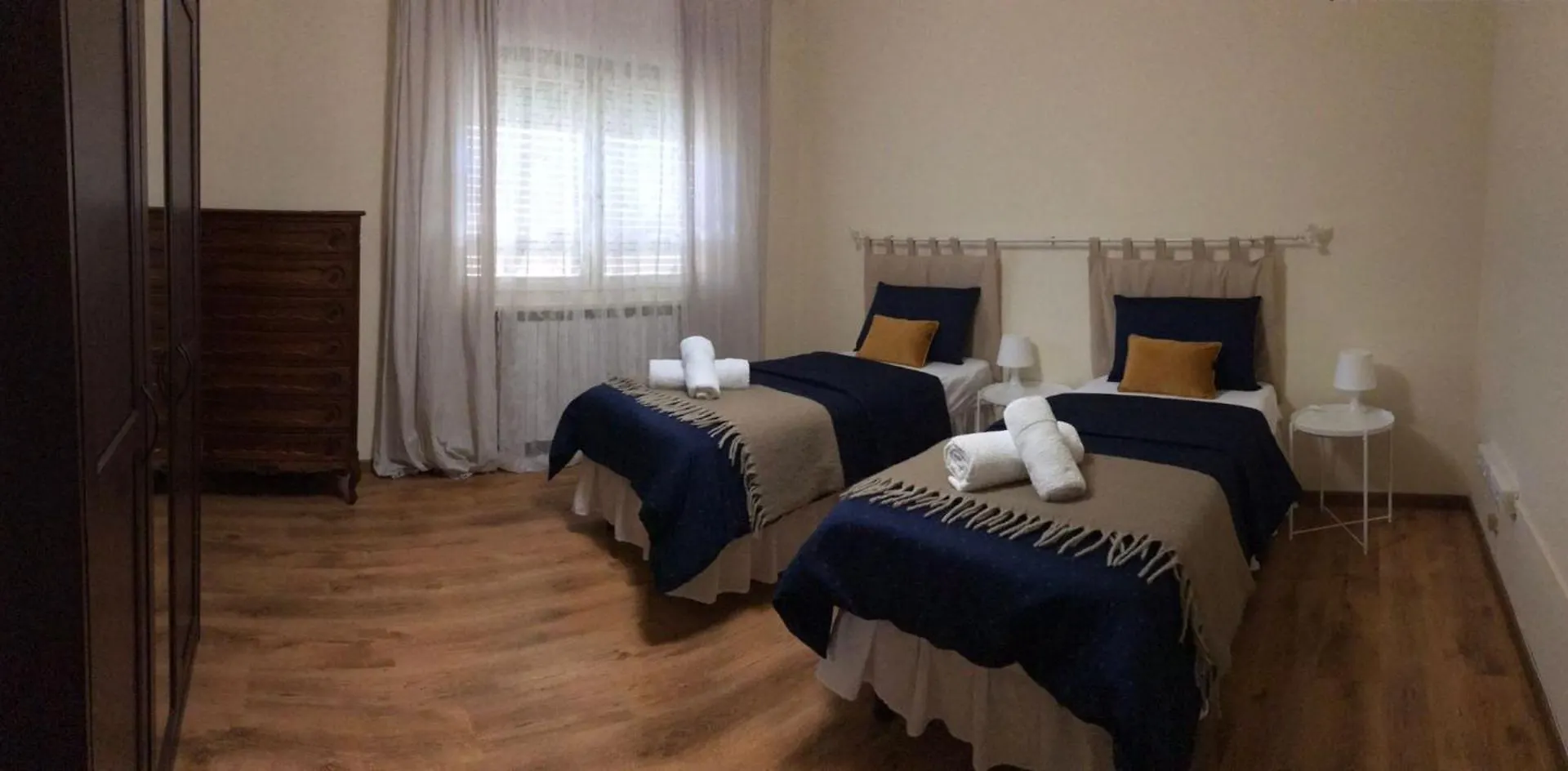 Bed and Breakfast Due Passi Dal Te Mantova 0*,  Italia
