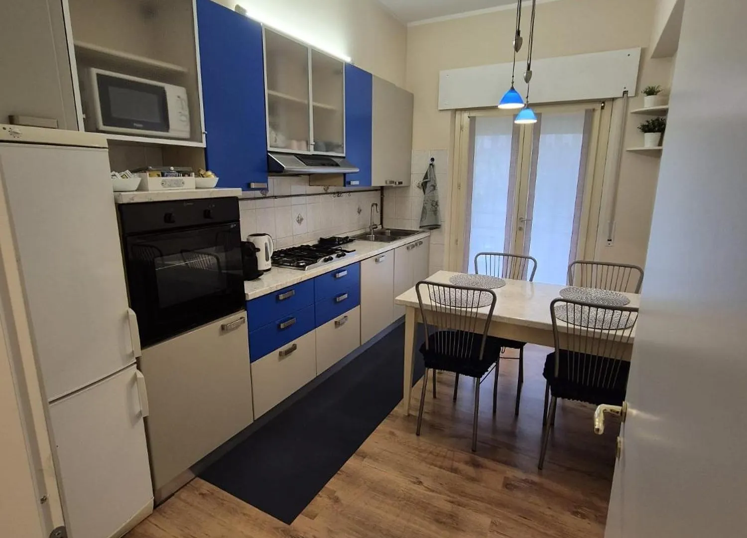 Bed and Breakfast Due Passi Dal Te Mantova 0*,  Italia